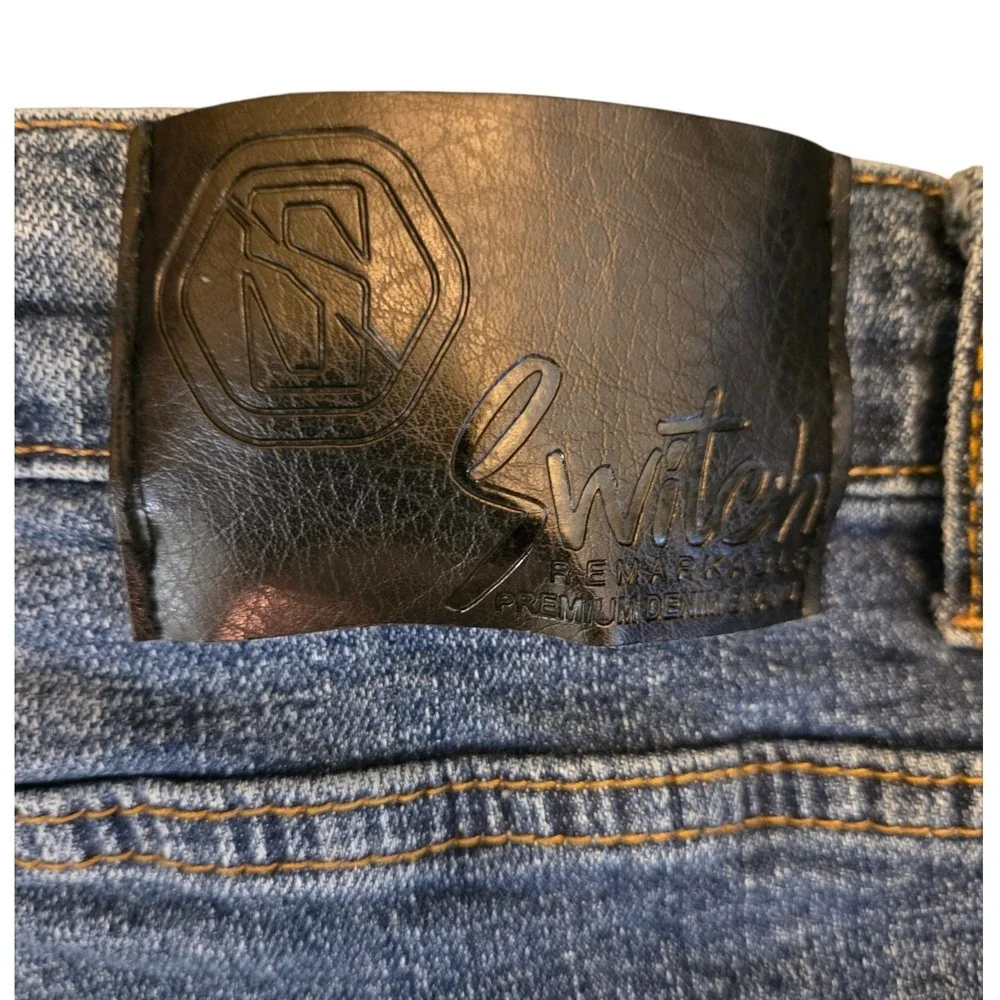 Switch Remarkable Mens Distressed Straight Leg Jeans Blue 44x32 Ripped Denim